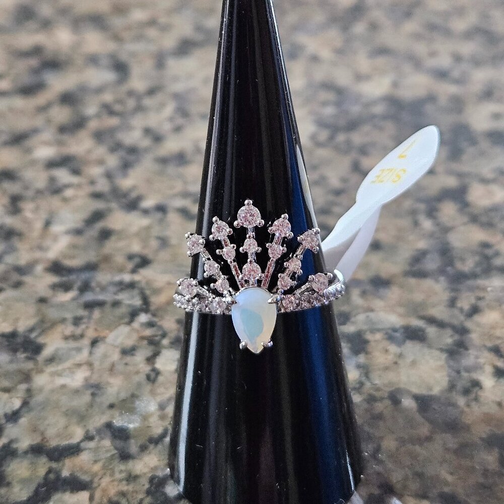Bomb Party RBP5550 “Firework Shimmer” White Opal Sz 7